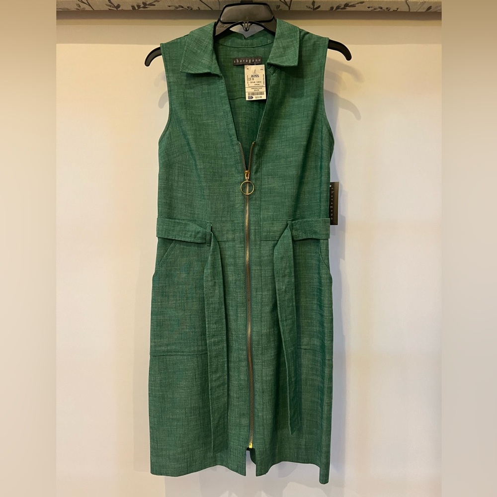 Size 10 Women’s Green Sleeveless Dress
